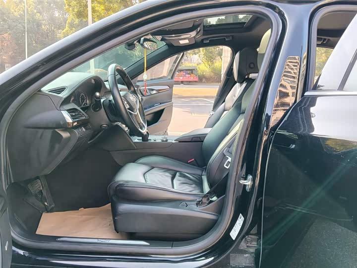 Фото 9 - Cadillac CT6