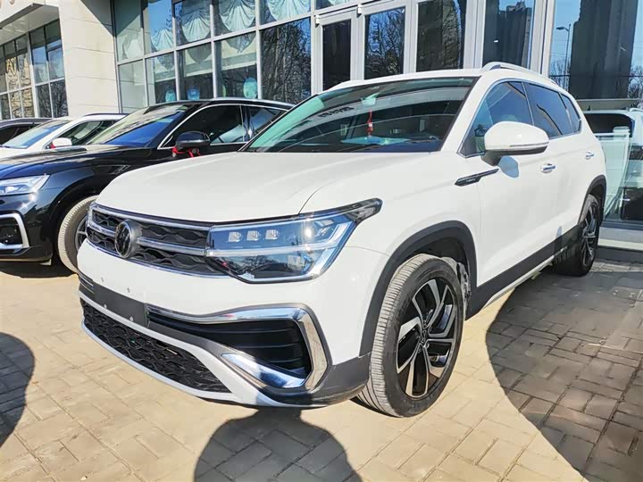 Фото 2 - Volkswagen Tharu