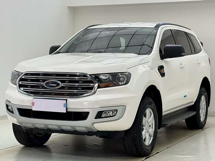 Фото 1 - Ford Everest