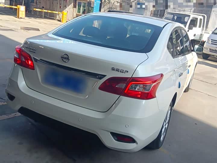 Фото 7 - Nissan Sylphy