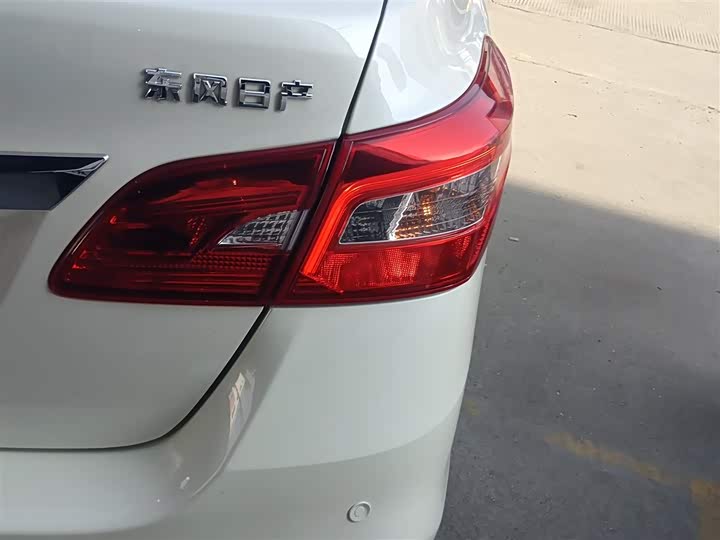 Фото 8 - Nissan Sylphy