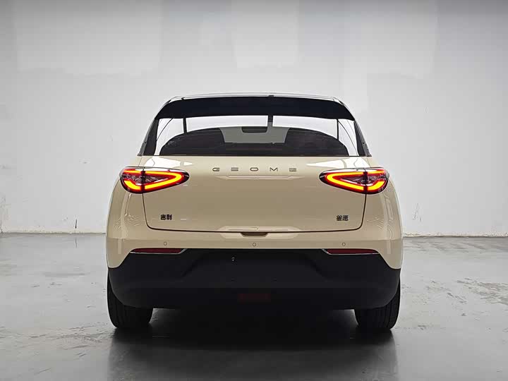 Фото 3 - Geely Galaxy Geome