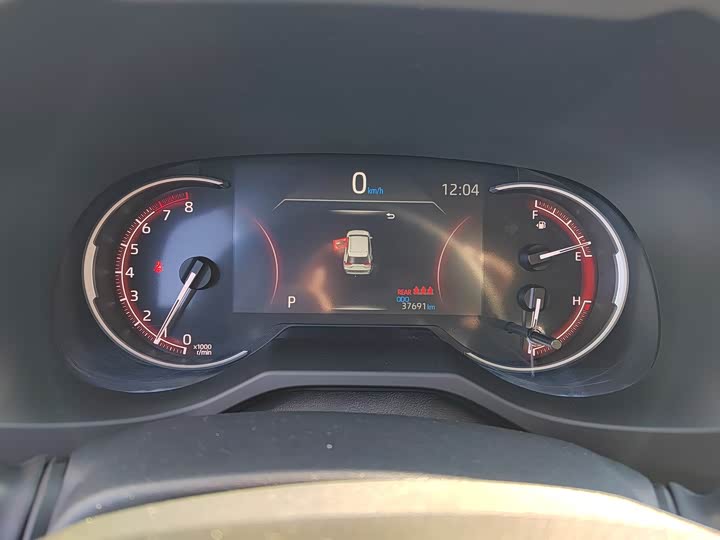 Фото 7 - Toyota RAV4