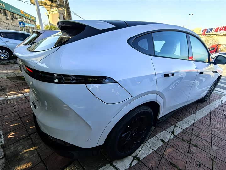 Фото 3 - XPeng G6