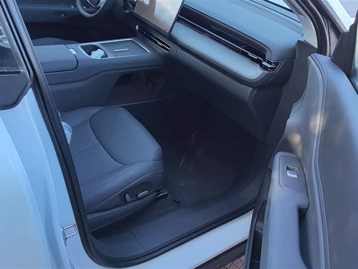 Фото 8 - XPeng G6