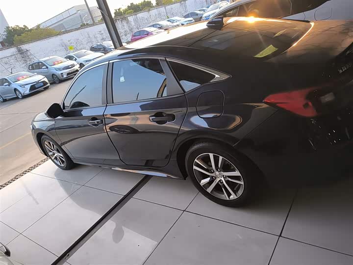 Фото 5 - Honda Civic