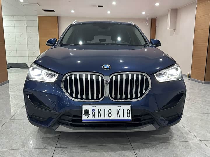 Фото 2 - BMW X1