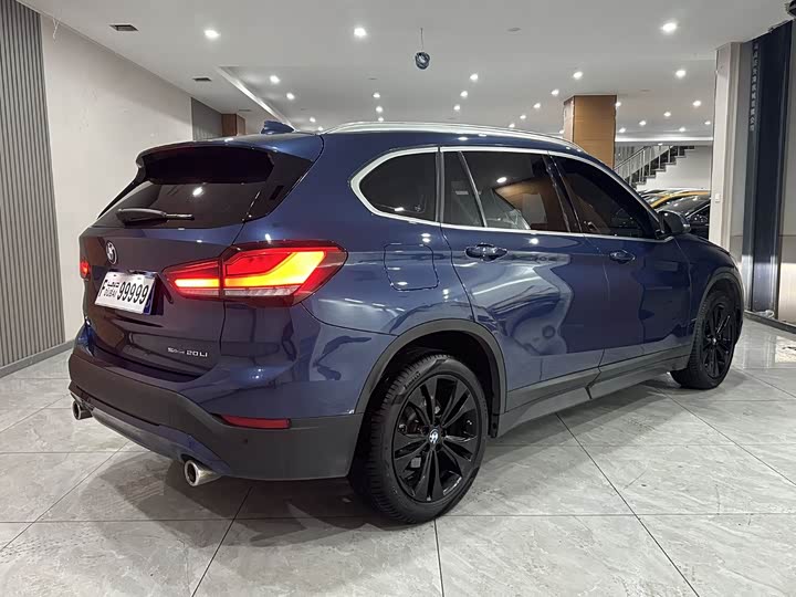 Фото 4 - BMW X1