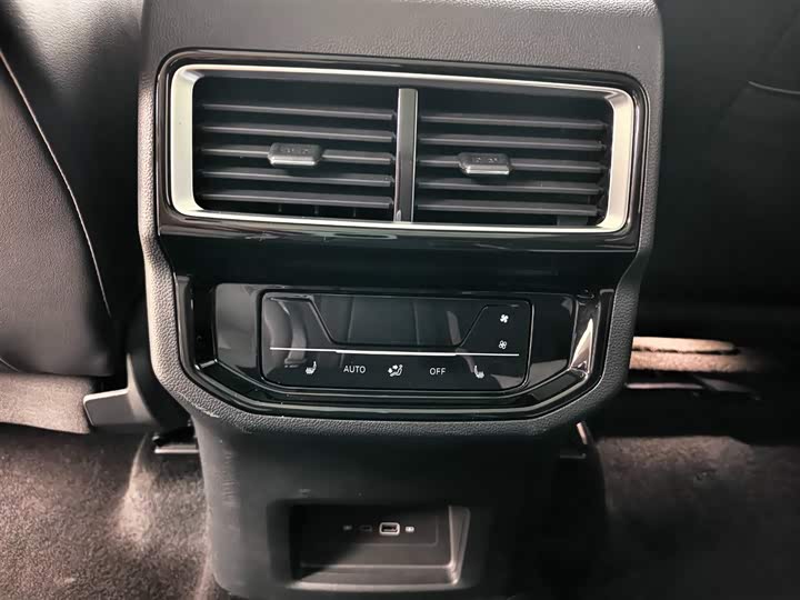 Фото 9 - Volkswagen Teramont X