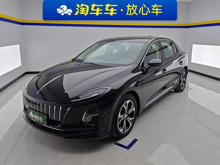 Фото 1 - Hongqi E-QM5