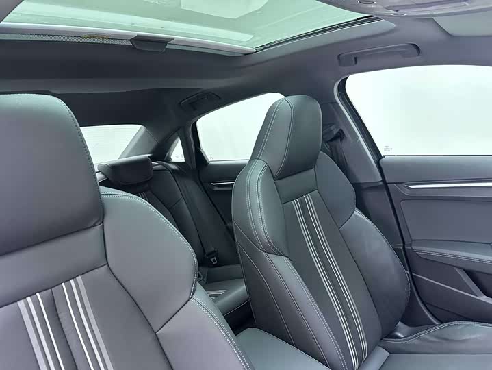 Фото 8 - Audi A3