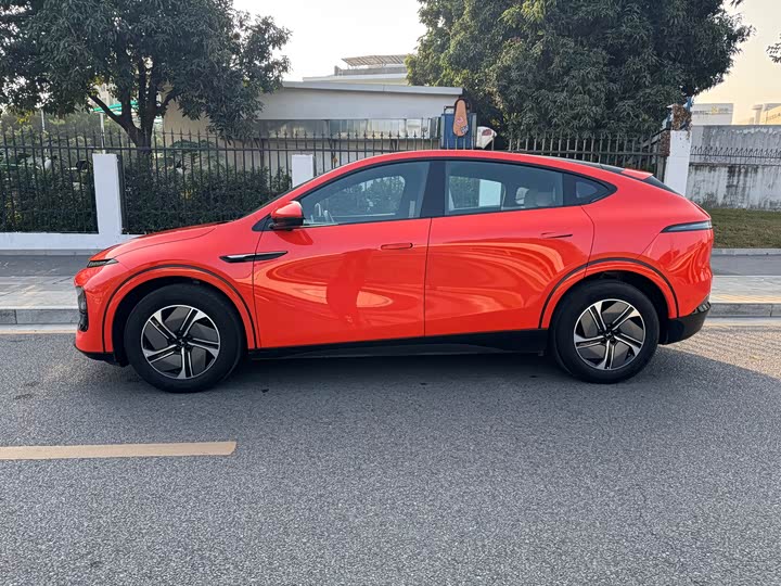 Фото 3 - XPeng G6