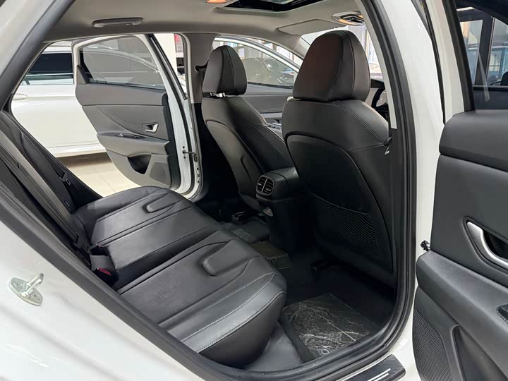 Фото 9 - Hyundai Elantra N line