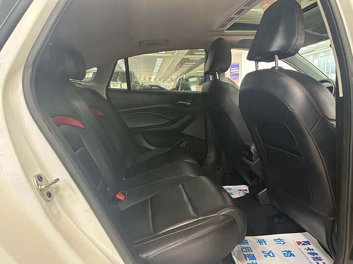 Фото 9 - MG Motor 5