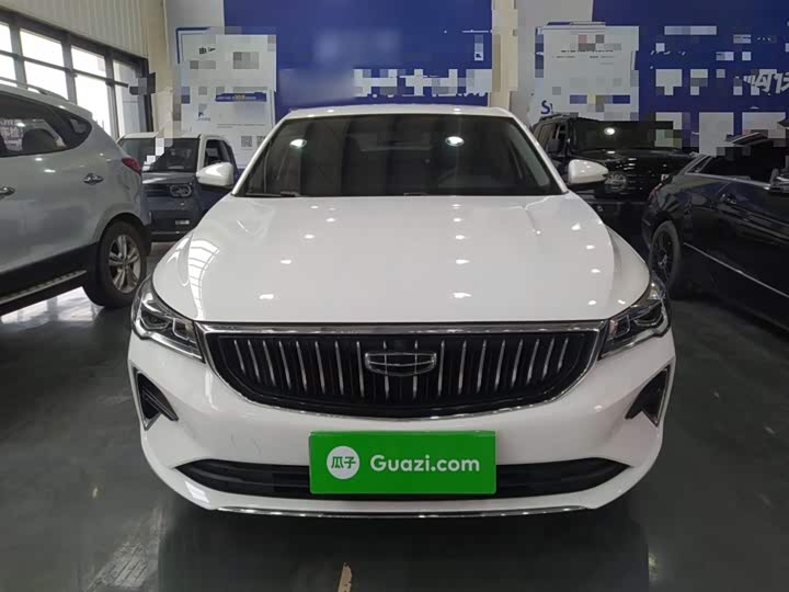 Фото 3 - Geely Emgrand