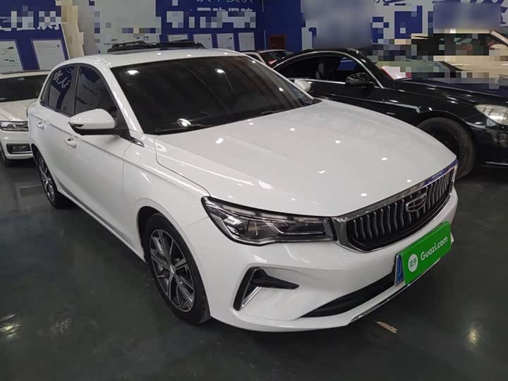 Фото 4 - Geely Emgrand