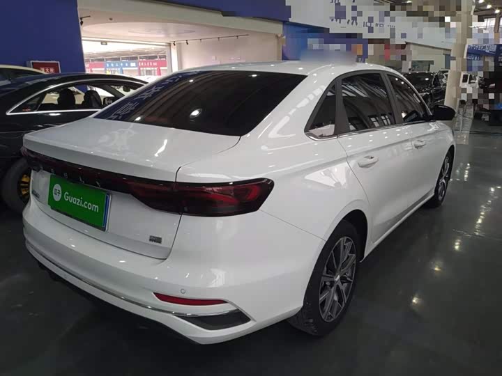 Фото 7 - Geely Emgrand