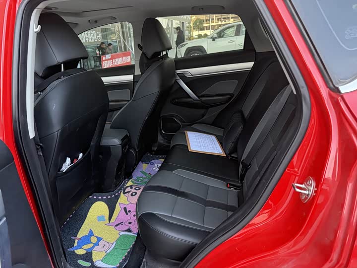 Фото 8 - Geely Coolray