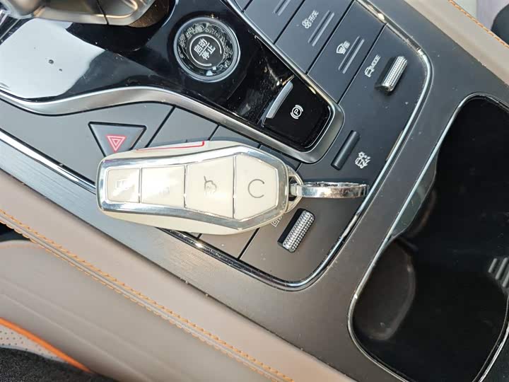 Фото 9 - BYD Yuan Plus