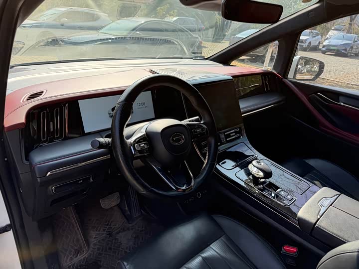 Фото 4 - GAC Trumpchi M8