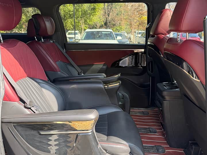 Фото 9 - GAC Trumpchi M8