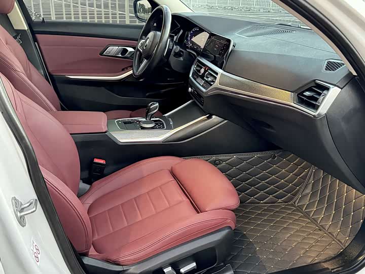 Фото 9 - BMW 3 Series