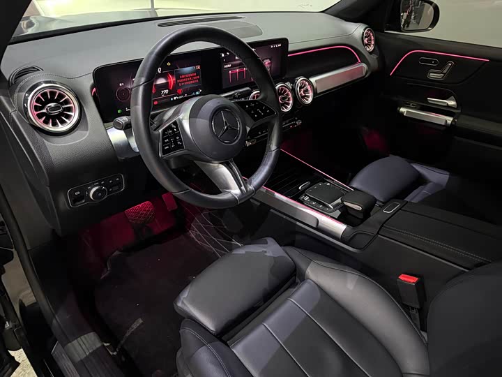 Фото 3 - Mercedes-Benz GLB-Class