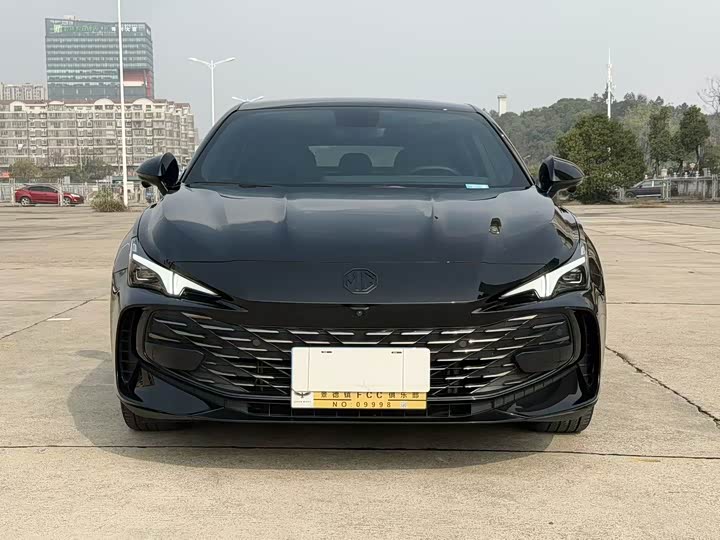 Фото 2 - MG Motor 7