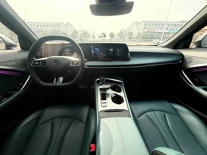 Фото 7 - MG Motor 7