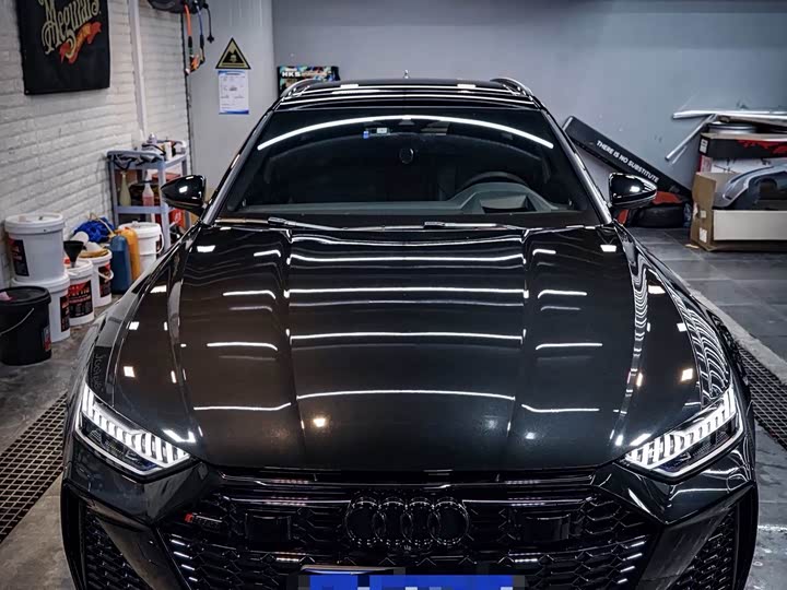 Фото 1 - Audi RS 6