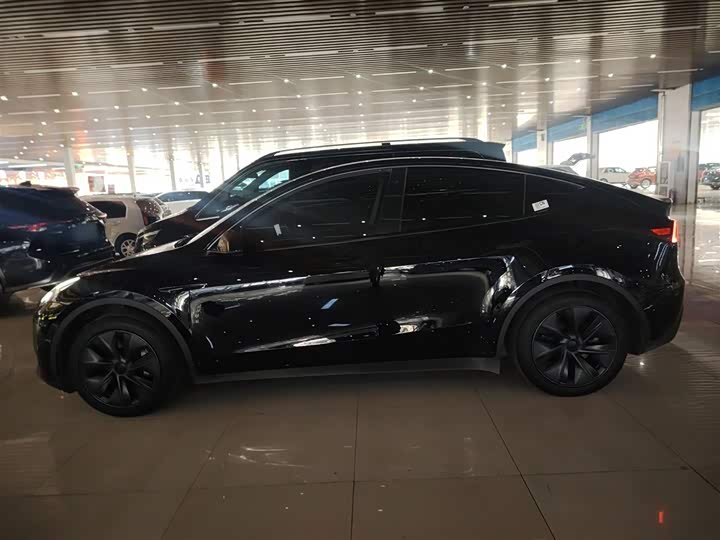 Фото 5 - Tesla Model Y