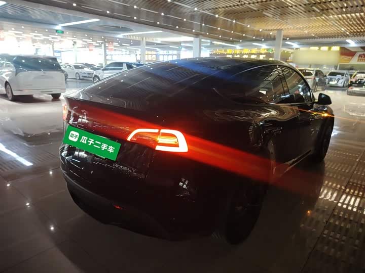 Фото 7 - Tesla Model Y