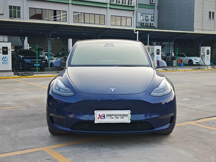 Фото 2 - Tesla Model Y