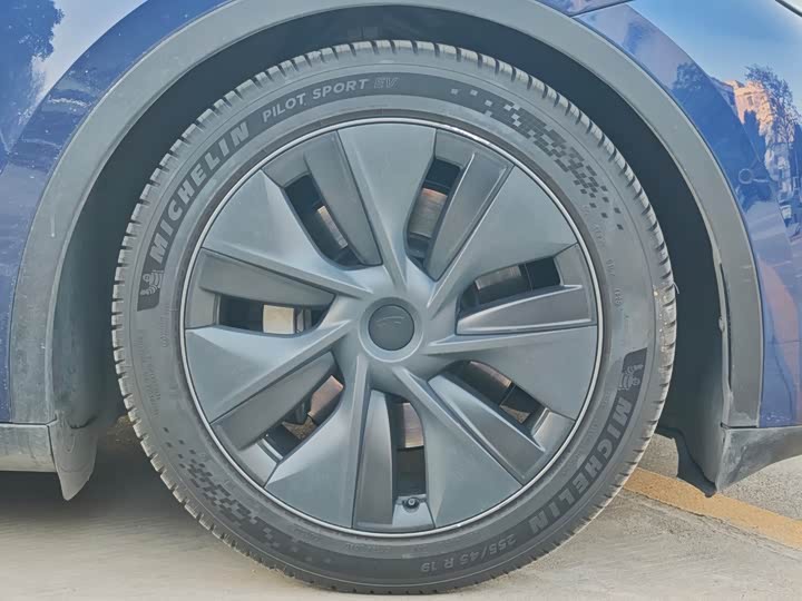 Фото 5 - Tesla Model Y