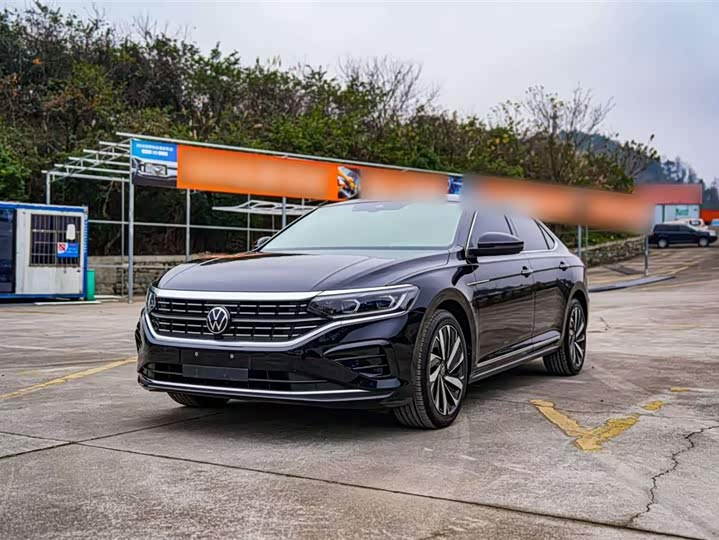 Фото 2 - Volkswagen Passat