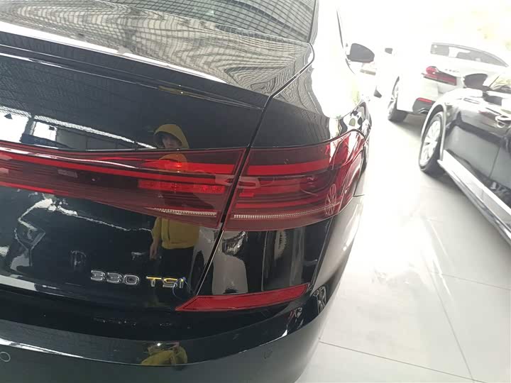 Фото 8 - Volkswagen Passat