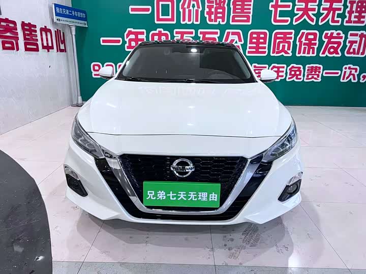 Фото 2 - Nissan Teana