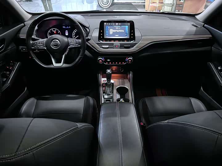 Фото 4 - Nissan Teana