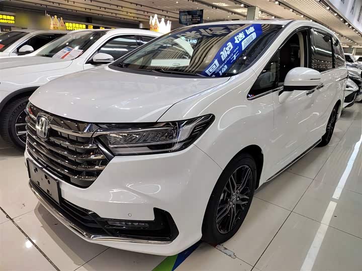 Фото 2 - Honda Odyssey