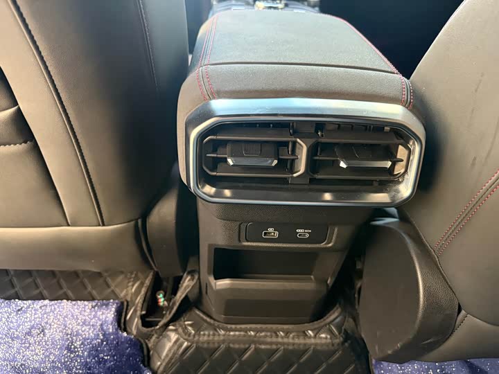 Фото 9 - Jetour T2