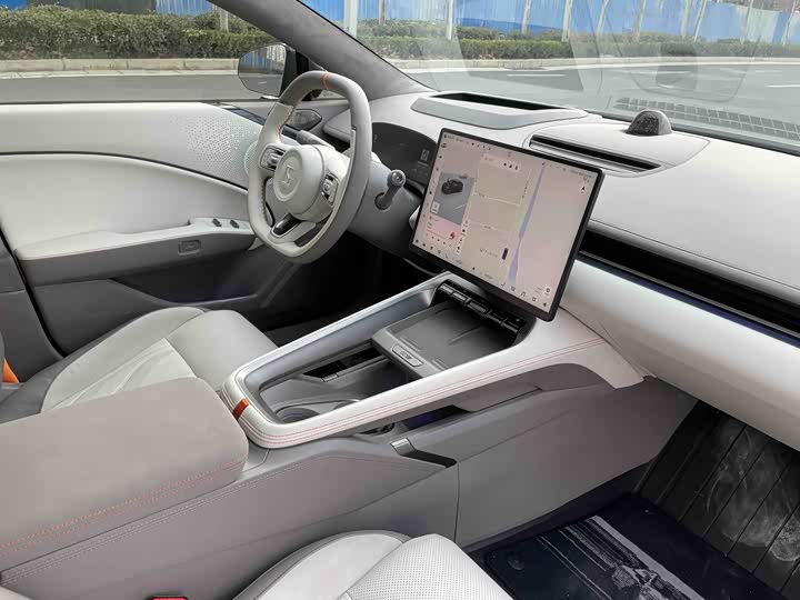 Фото 6 - Zeekr 007 GT