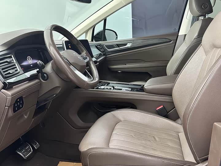 Фото 7 - Volkswagen Viloran