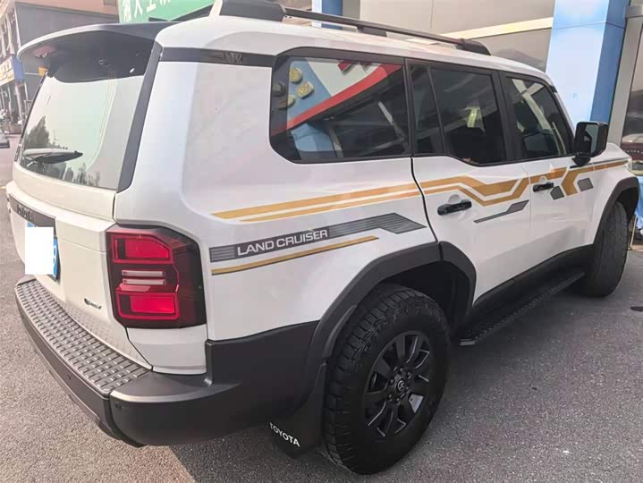 Фото 3 - Toyota Prado