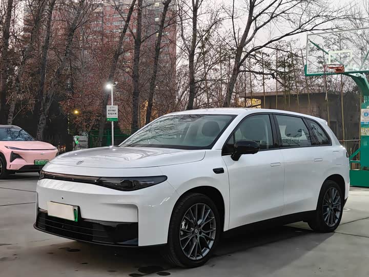 Фото 1 - Leapmotor C10