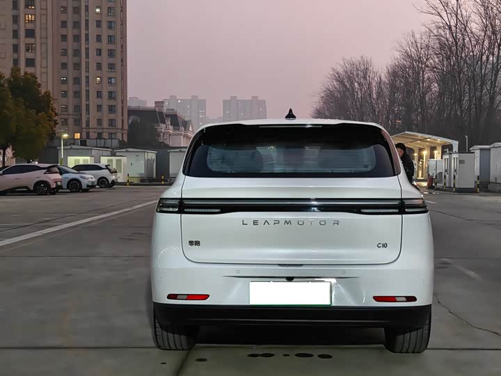 Фото 8 - Leapmotor C10