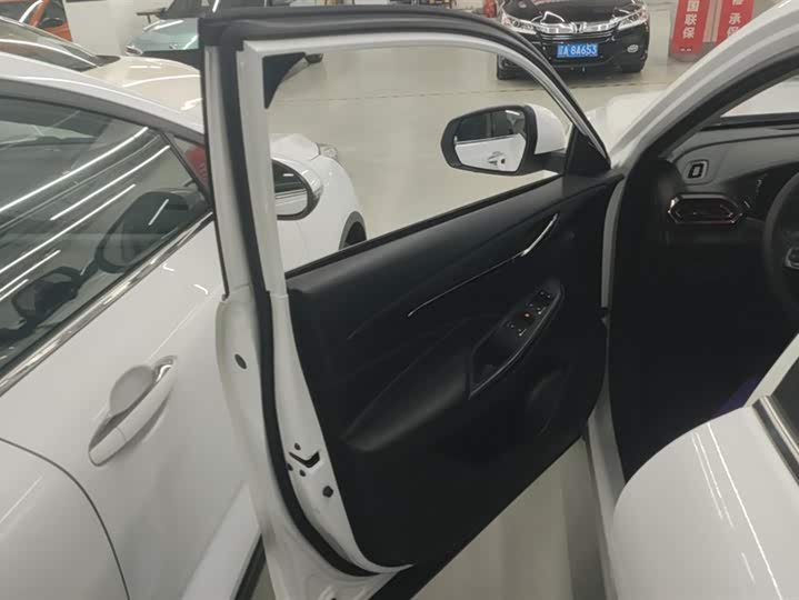 Фото 7 - Changan Oshan X5