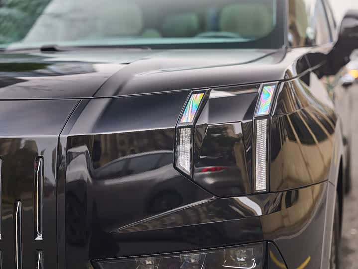 Фото 4 - Zeekr 009