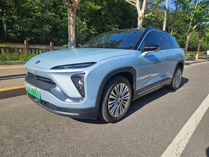 Фото 1 - Nio ES6
