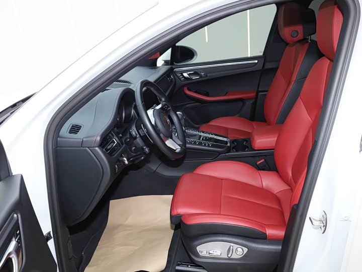 Фото 8 - Porsche Macan