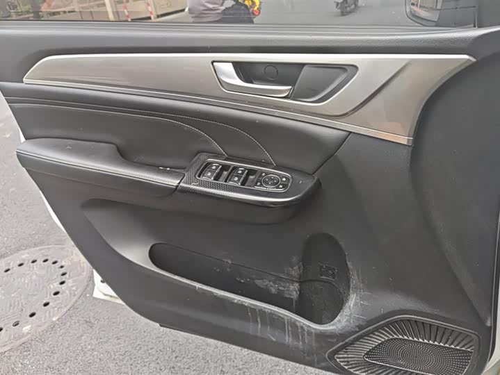 Фото 7 - Haval M6